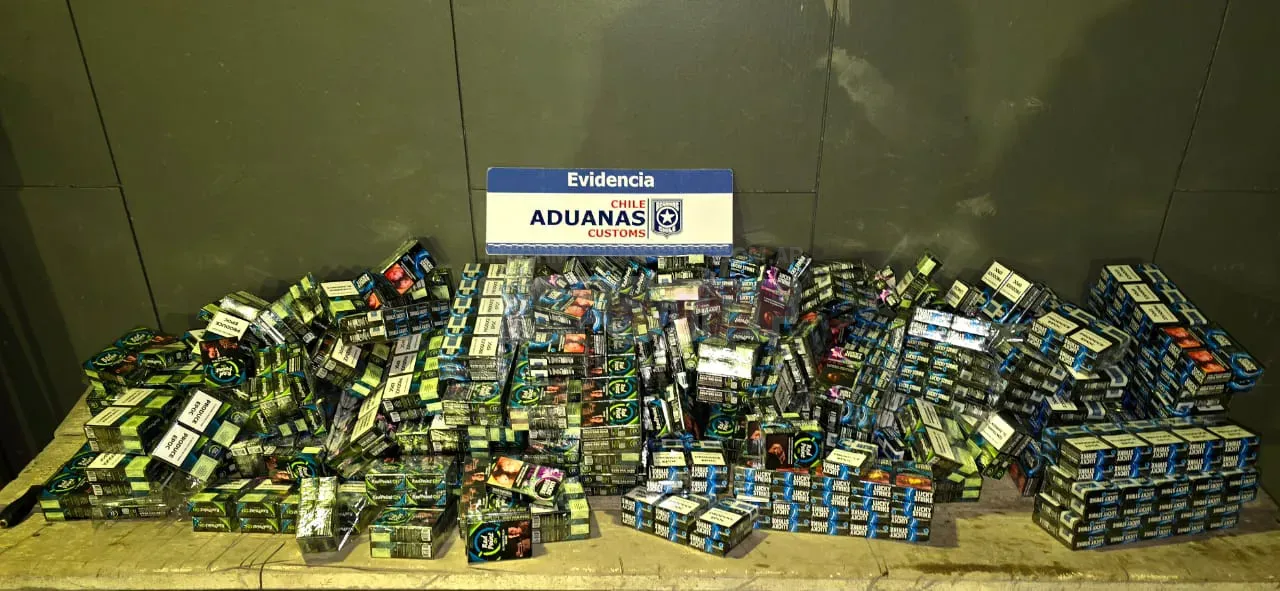 Aduana chilena detectó un contrabando de cigarrillos proveniente de Río Grande  (3)