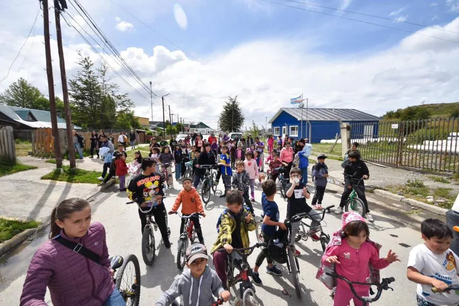 Comenzaron las actividades de las Colonias de Verano 2025 en la ciudad de Tolhuin (2)