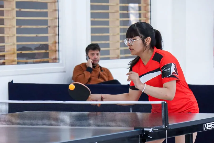 photo_5130148417585130814_y