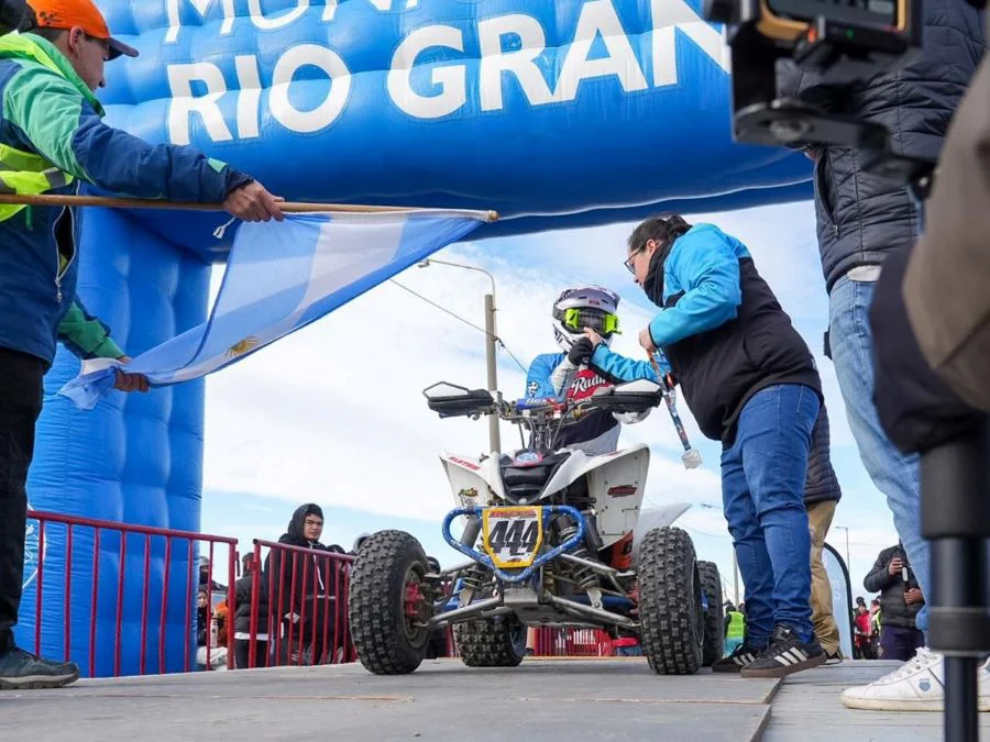 Rampa simbólica de la Vuelta a la Tierra del Fuego