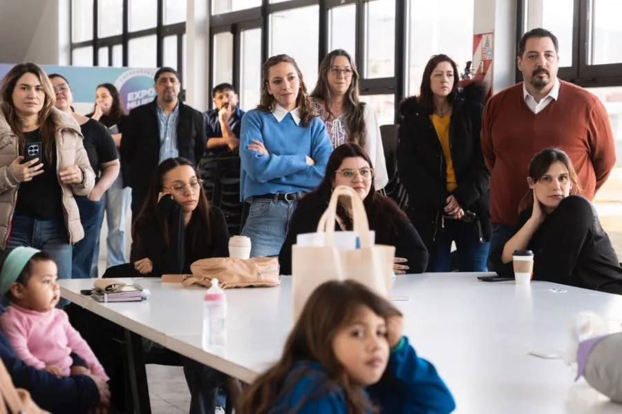 photo_4949499357221203433_y