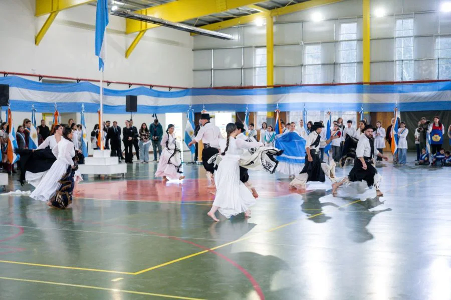 Las danzas dieron el presente en el acto