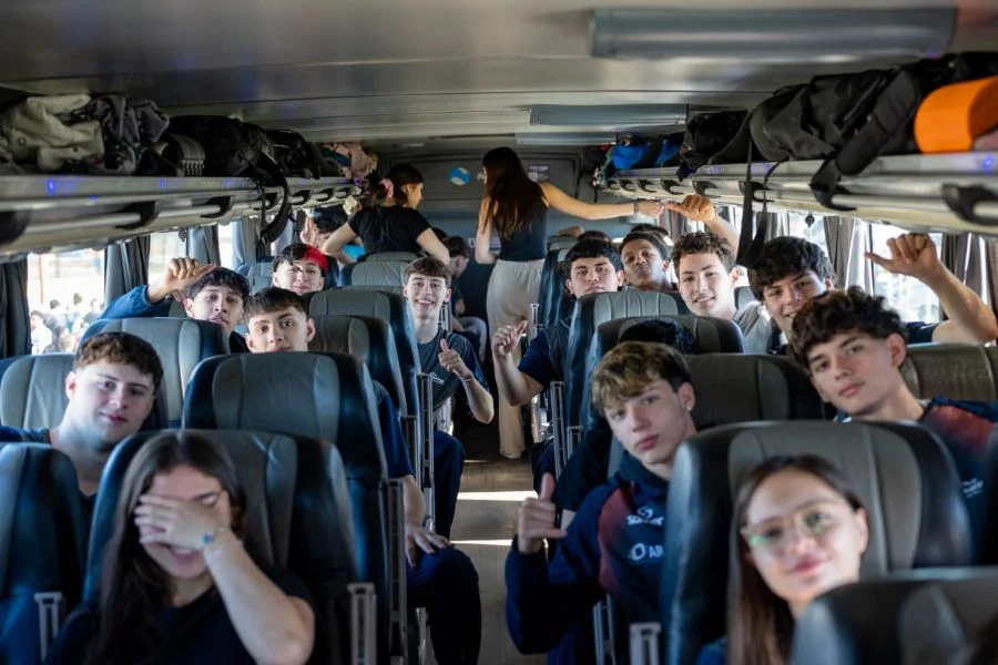 Jóvenes deportistas rumbo a Chile