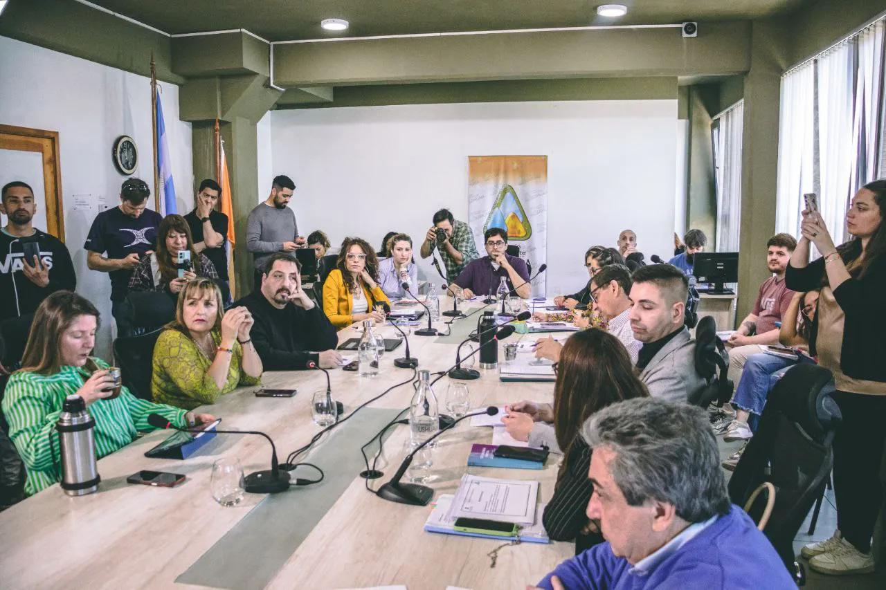 photo_5062130077080334254_y