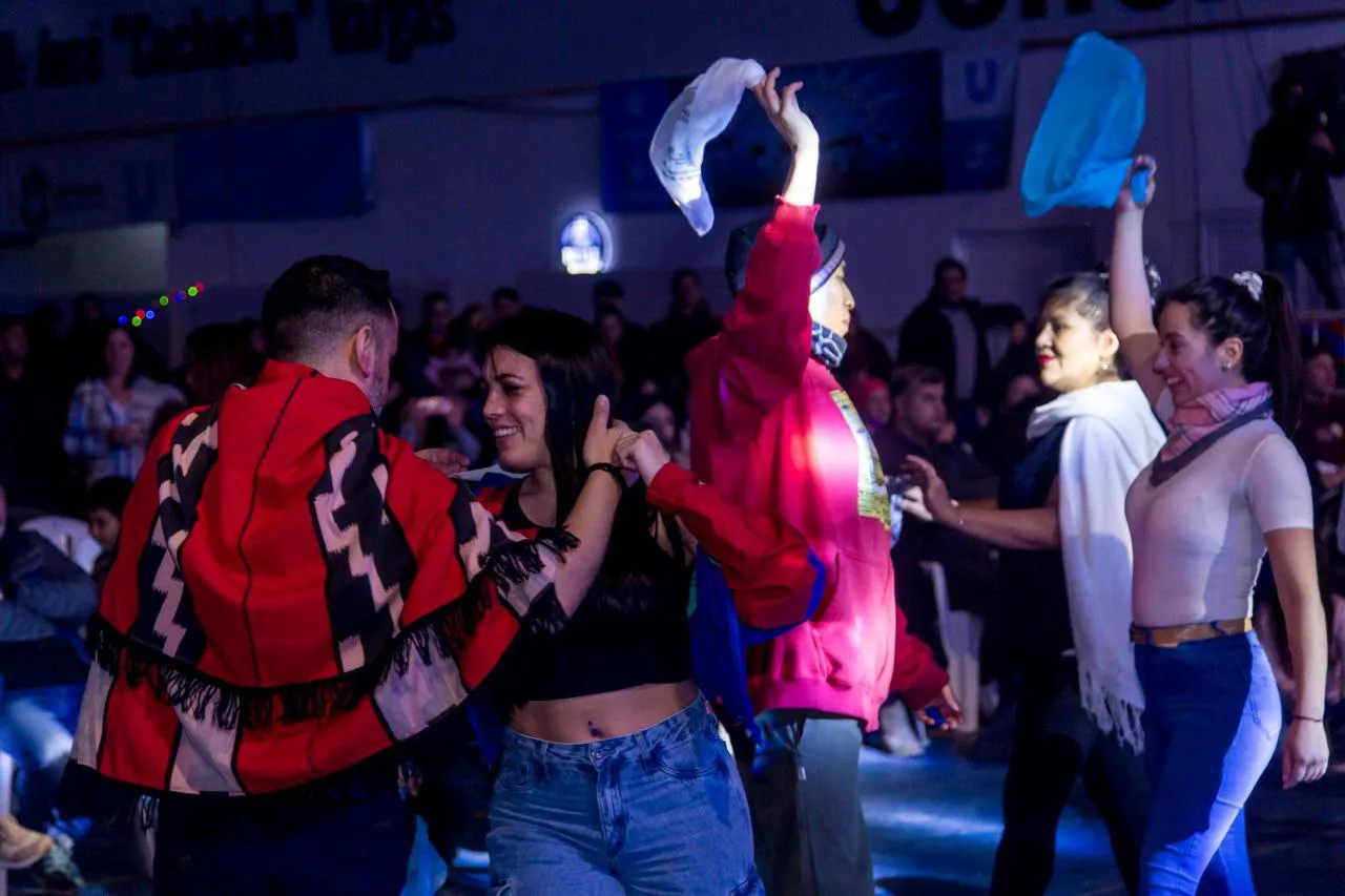 El folklore estuvo a cargo del cierre de los recitales de la Fiesta de la “Noche más Larga” (3)
