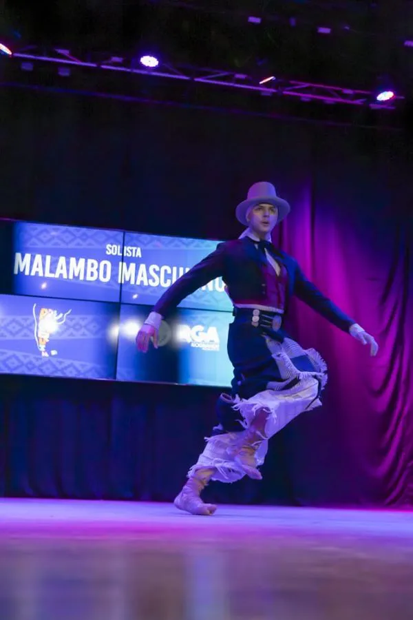 photo_4920270292299484052_y