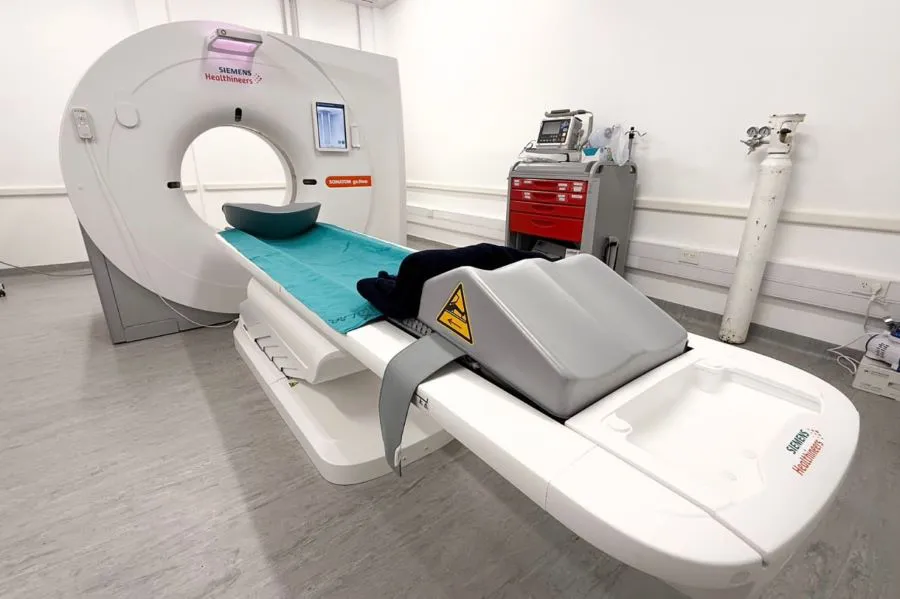 photo_5167927838978977323_y