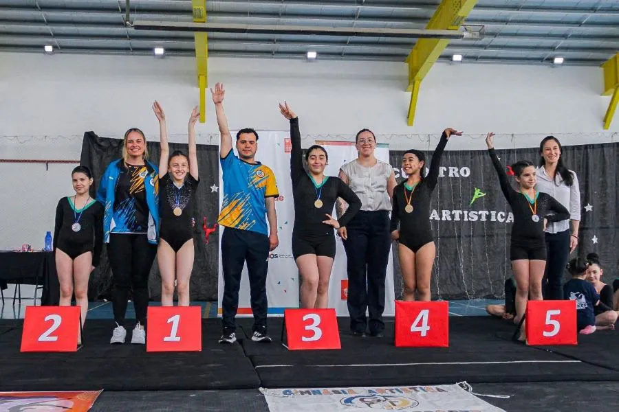 photo_5001273508646030165_y