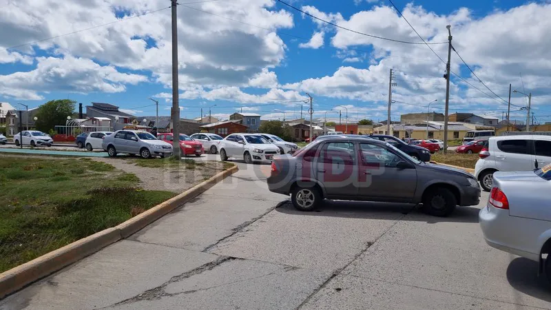 Vecinos molestos con taxistas y remiseros brindan su apoyo a la plataforma de Uber