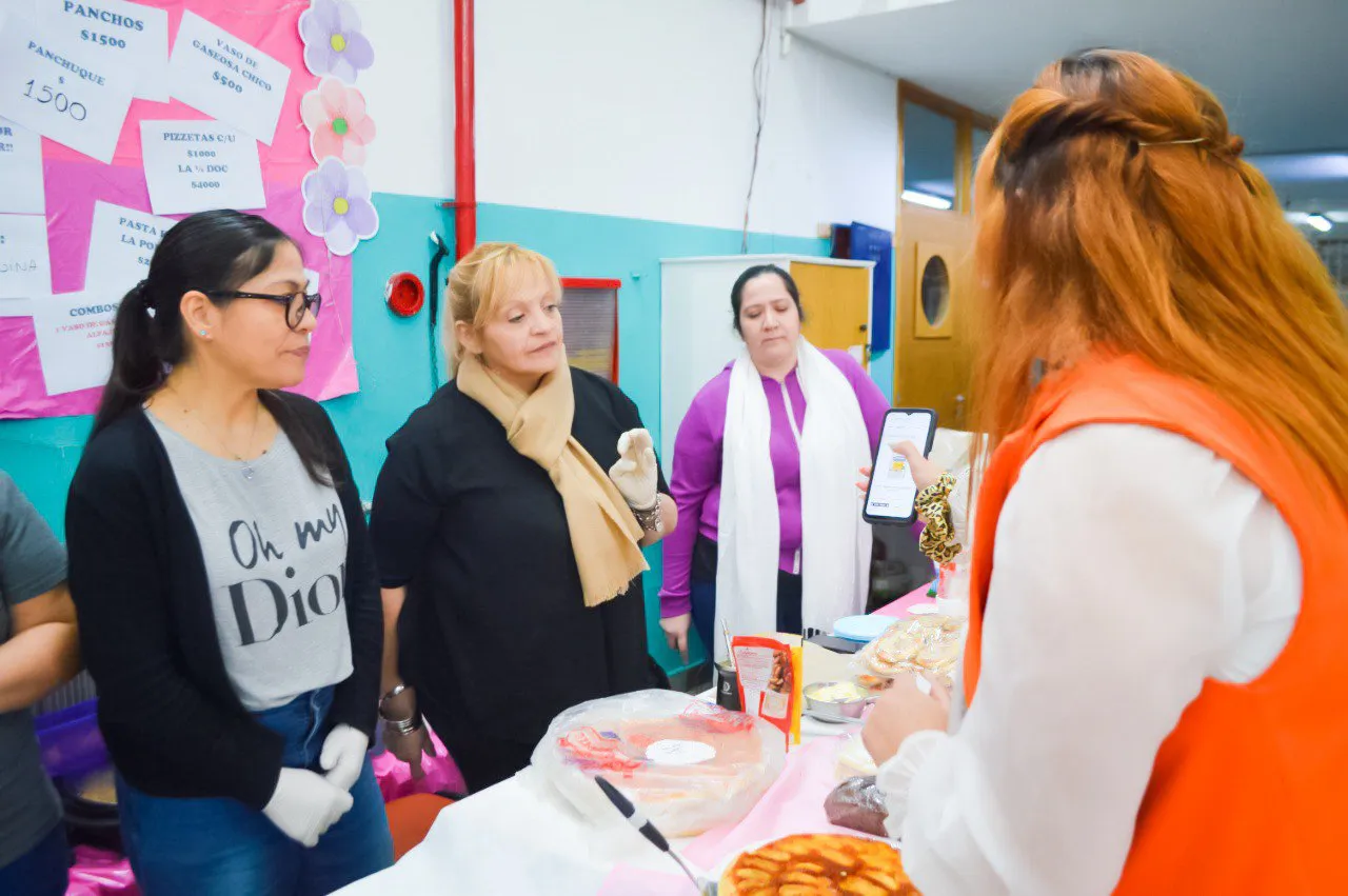 Vecinos riograndenses recorrieron la nueva edición de “Somos Feriantes” (2)