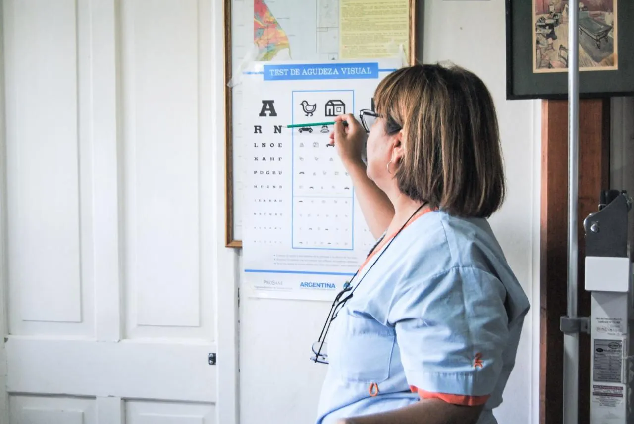 Asisten a trabajadores de la estancia María Behety en un operativo de Control Sanitario (5)