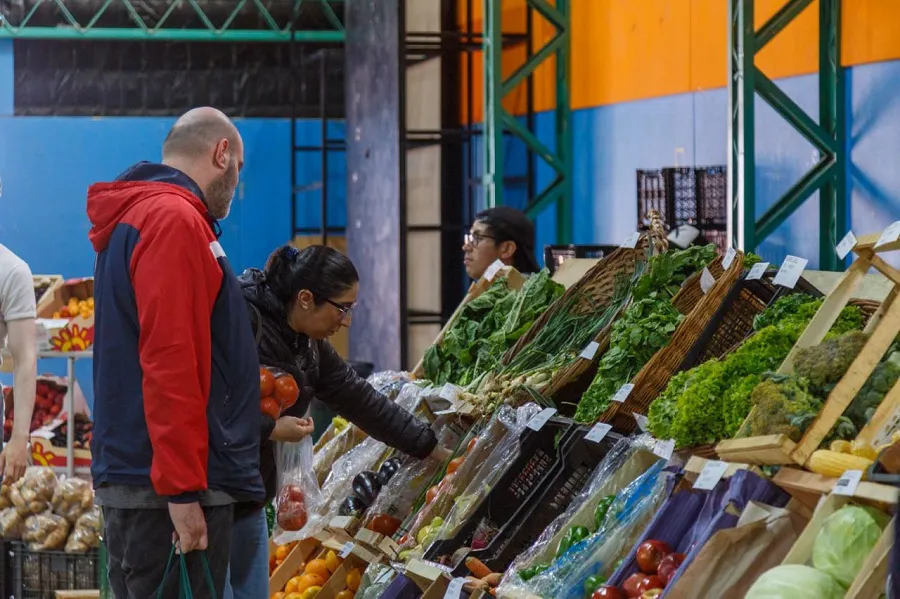 Se desarrolló la última feria “Tu Mercado” edición Navidad en Río Grande y Ushuaia  (1)