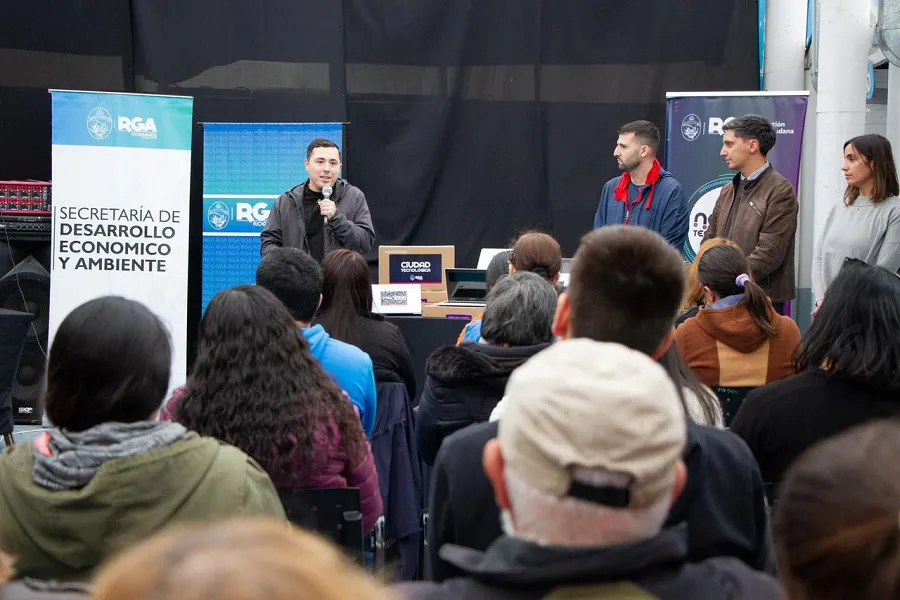 Se brindó una capacitación y espacio de Coworking para emprendedores locales (3)