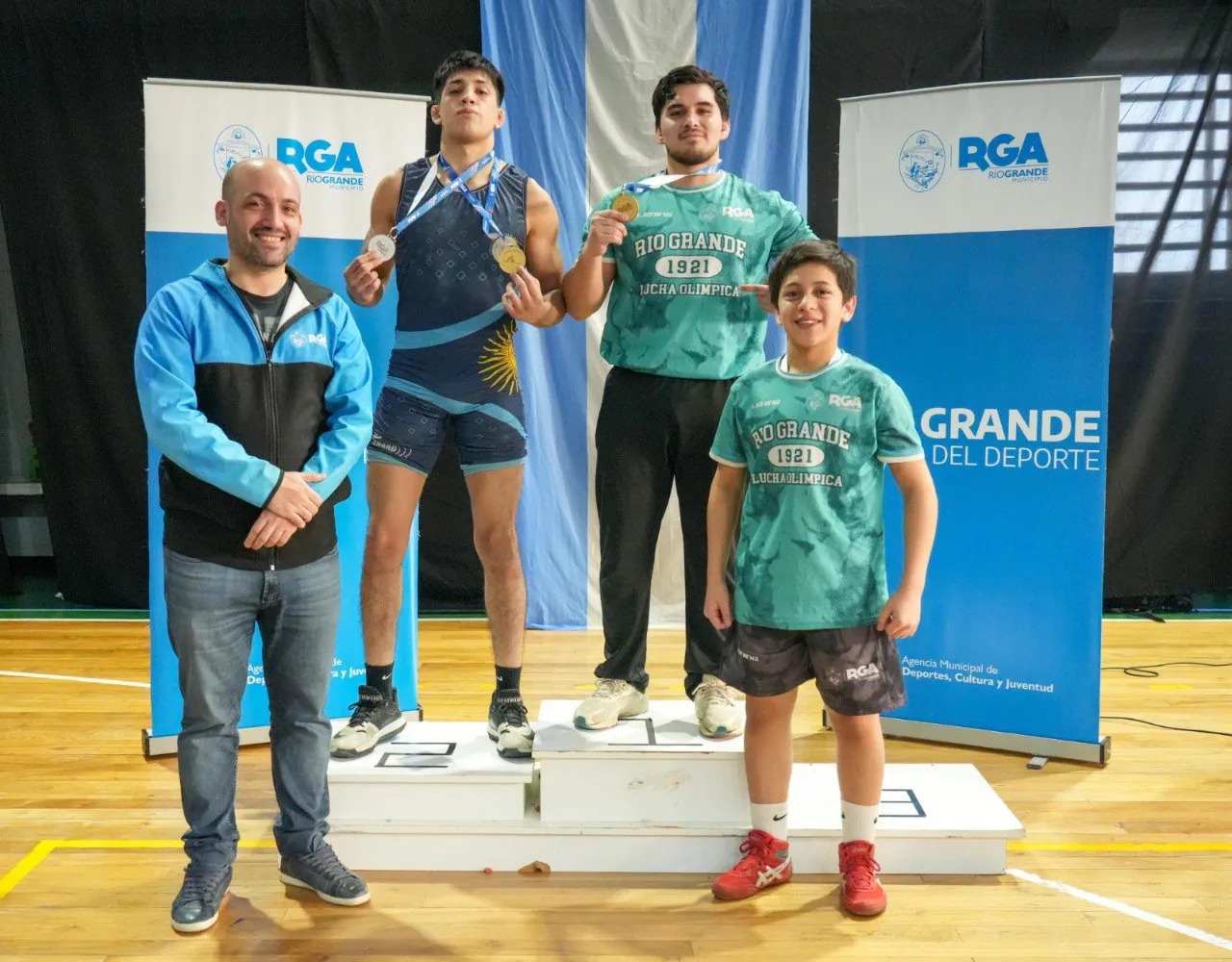 Se desarrolló en la ciudad de Río Grande el 1° Torneo de Lucha Olímpica (5)