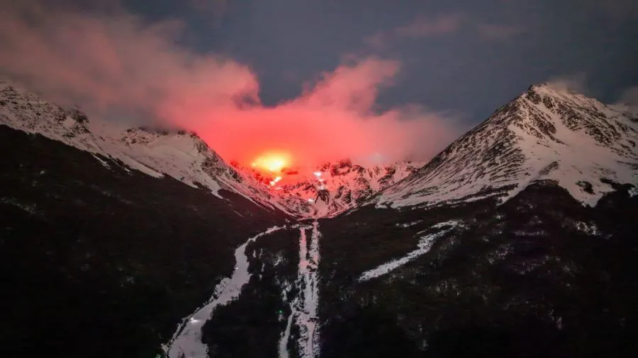 photo_4956585610877973329_y