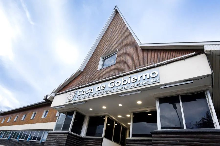 photo_4936211595990773460_y