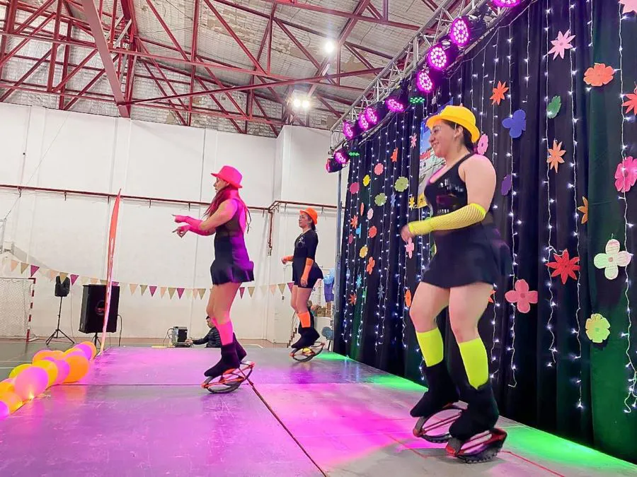 Jornada aeróbica con el “Río Grande Salta” en el gimnasio de la Escuela N°2 (2)