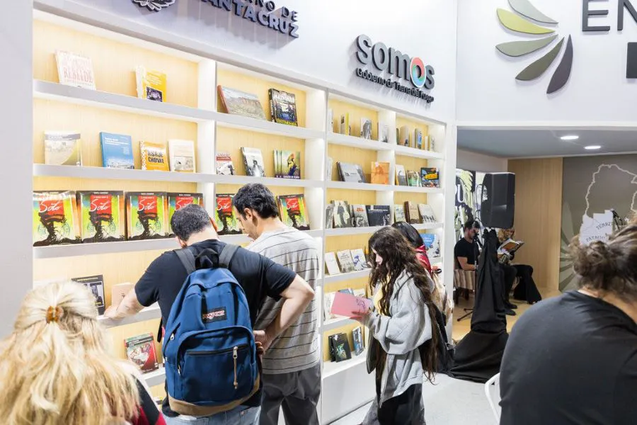 photo_4956437559060311758_y