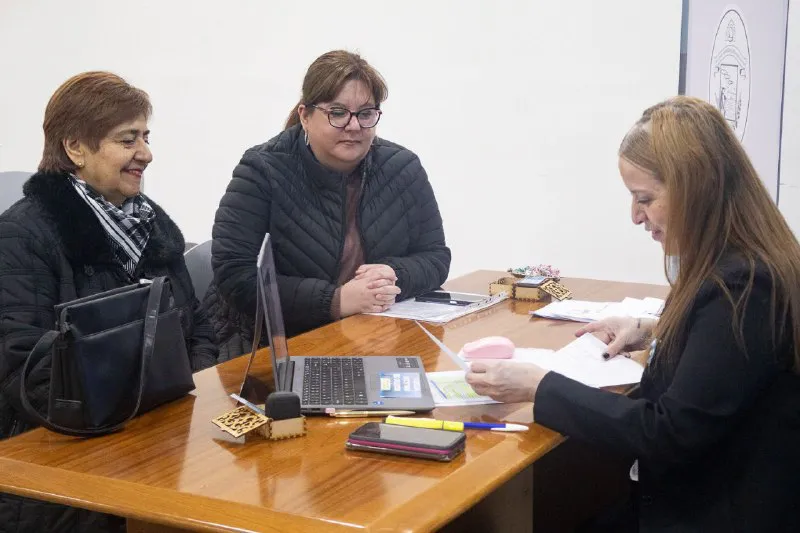 photo_4985808864712699772_x