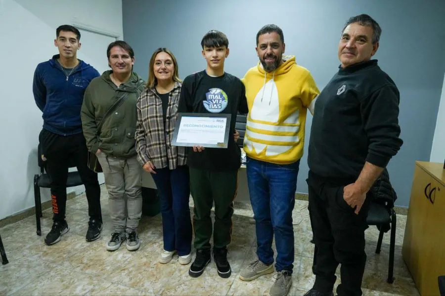 photo_5008468536640777701_y