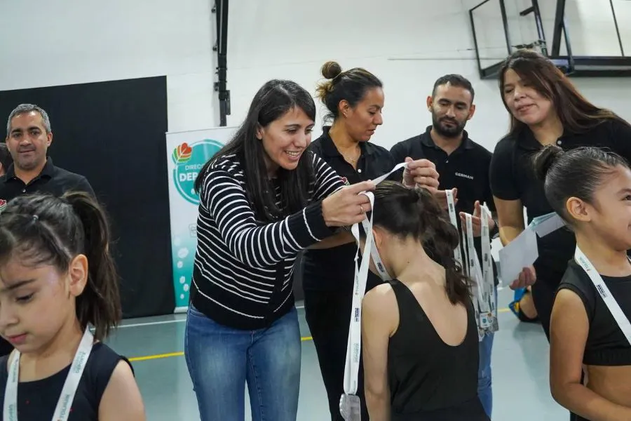 photo_5039599181156691535_y