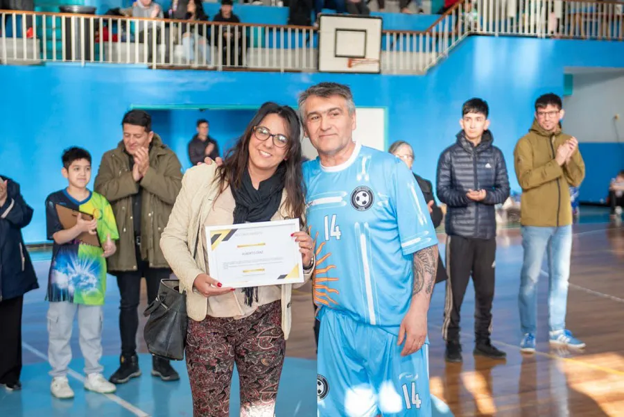 El municipio homenajeó a las Leyendas del Futsal de la ciudad de Río Grande (4)