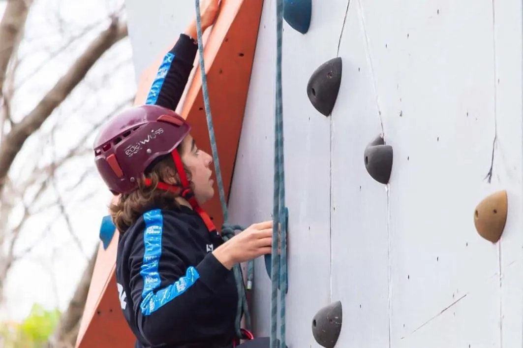 Comienzan los Juegos Urbanos Fueguinos con la disciplina de escalada