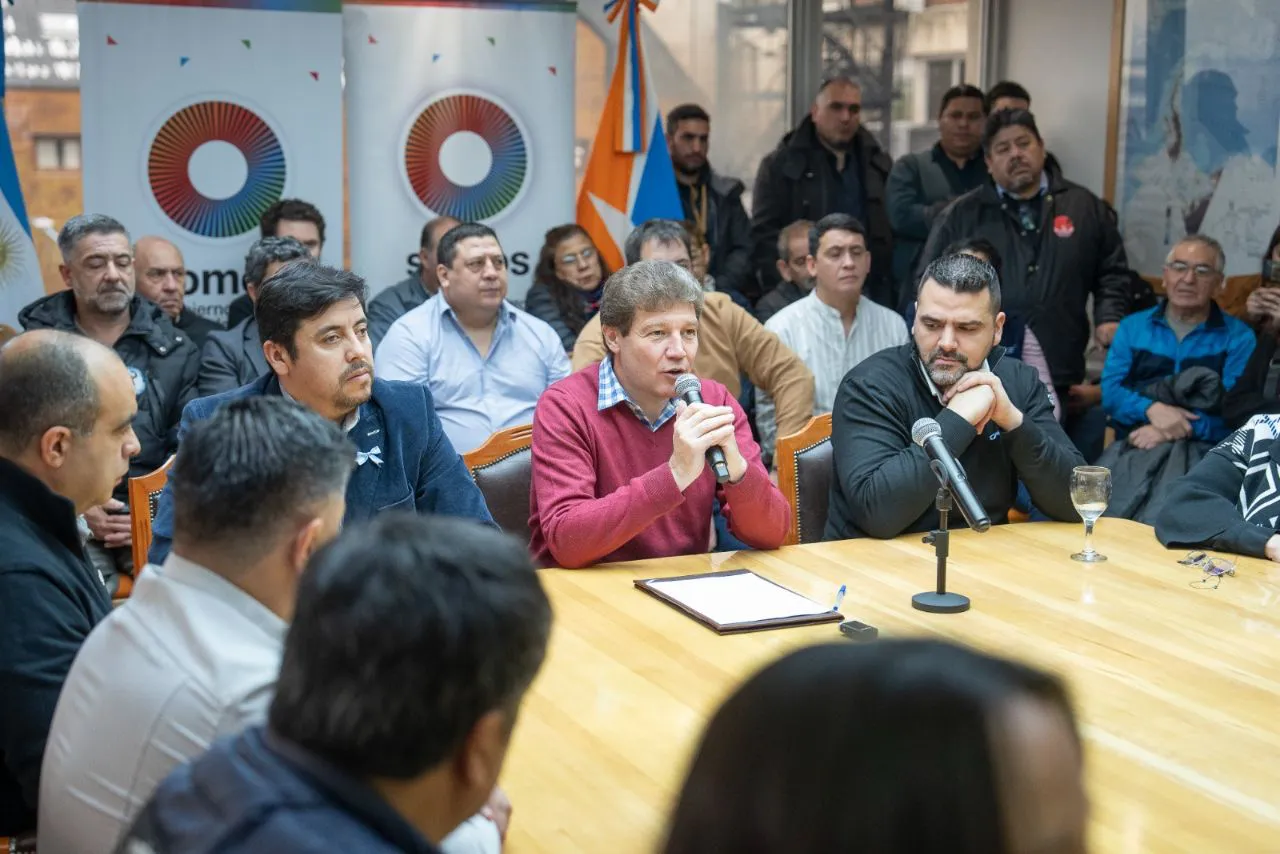 photo_5089546193360497824_y