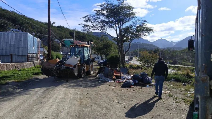 Se concretó la recolección de residuos voluminosos de diversos sectores de Ushuaia 