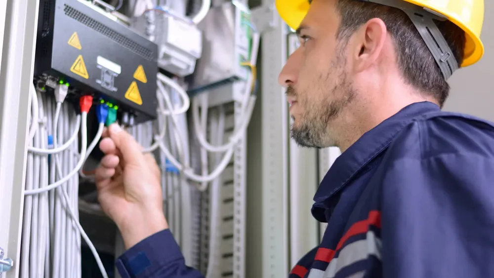 Un accidente de tránsito ocasionó el corte de internet y telefonía en toda la Patagonia