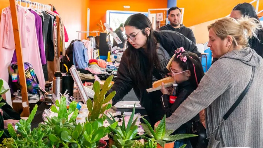 photo_4994798287097811885_y