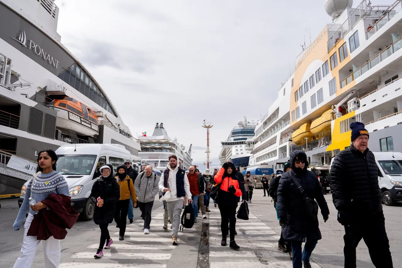 En tres días arribaron al puerto de Ushuaia 21 cruceros de diferentes países