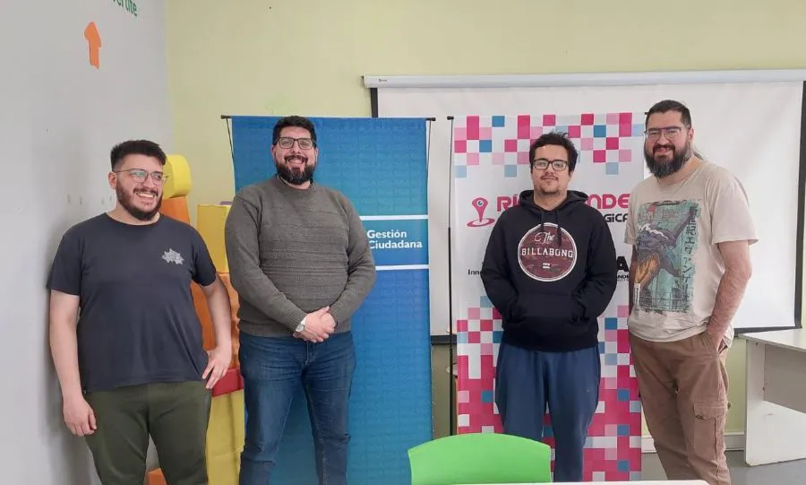 photo_4969782795543096515_y