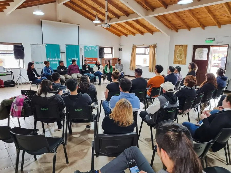 Jornada de música, folclore y reflexión en el 52° Aniversario de la ciudad de Tolhuin (2)