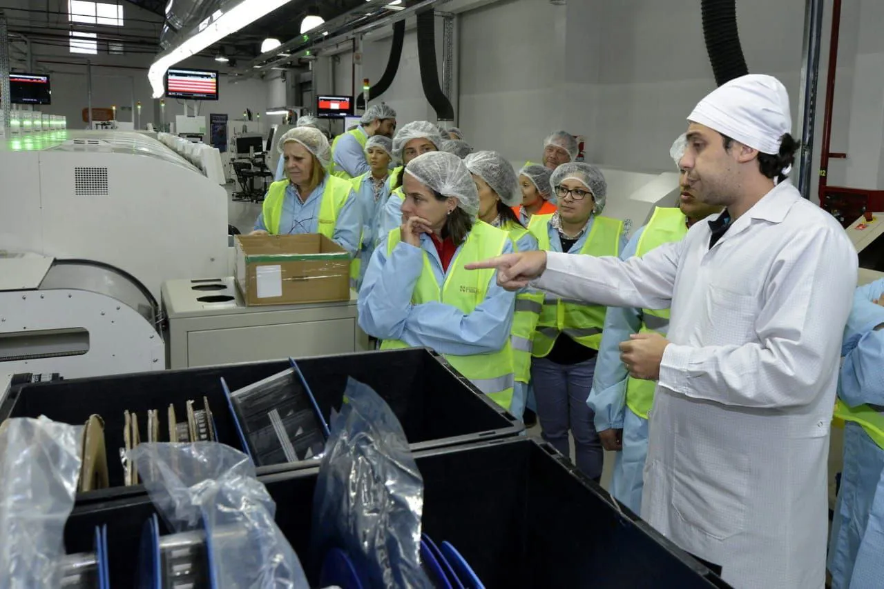 photo_5120981552921161144_y