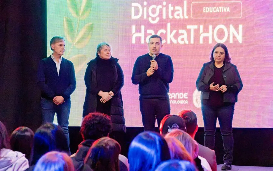 photo_5010784967122333541_y