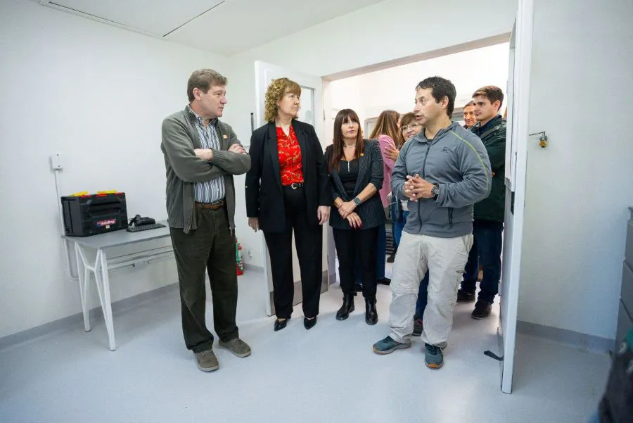 photo_5163471604250947251_y