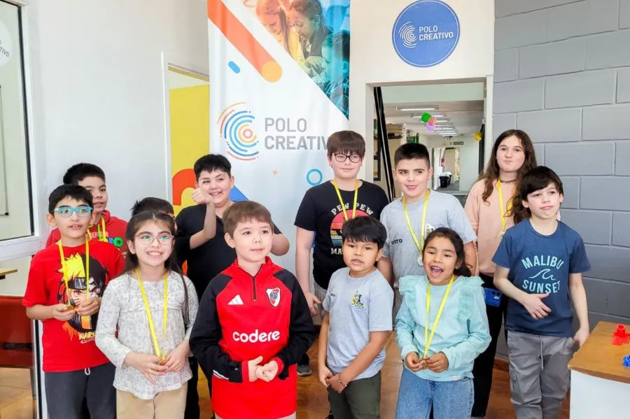 photo_5172431438606348844_y