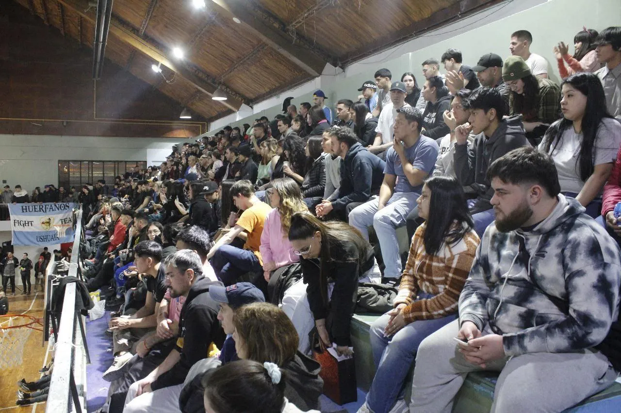 Se desarrolló la 3ª edición de “Puños de Fuego” en artes marciales mixtas en Ushuaia (2)