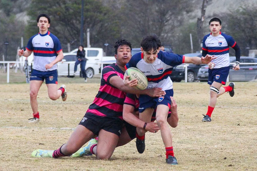 Ushuaia Rugby se impuso ante las Águilas y se consagró campeón Sub 16 (2)