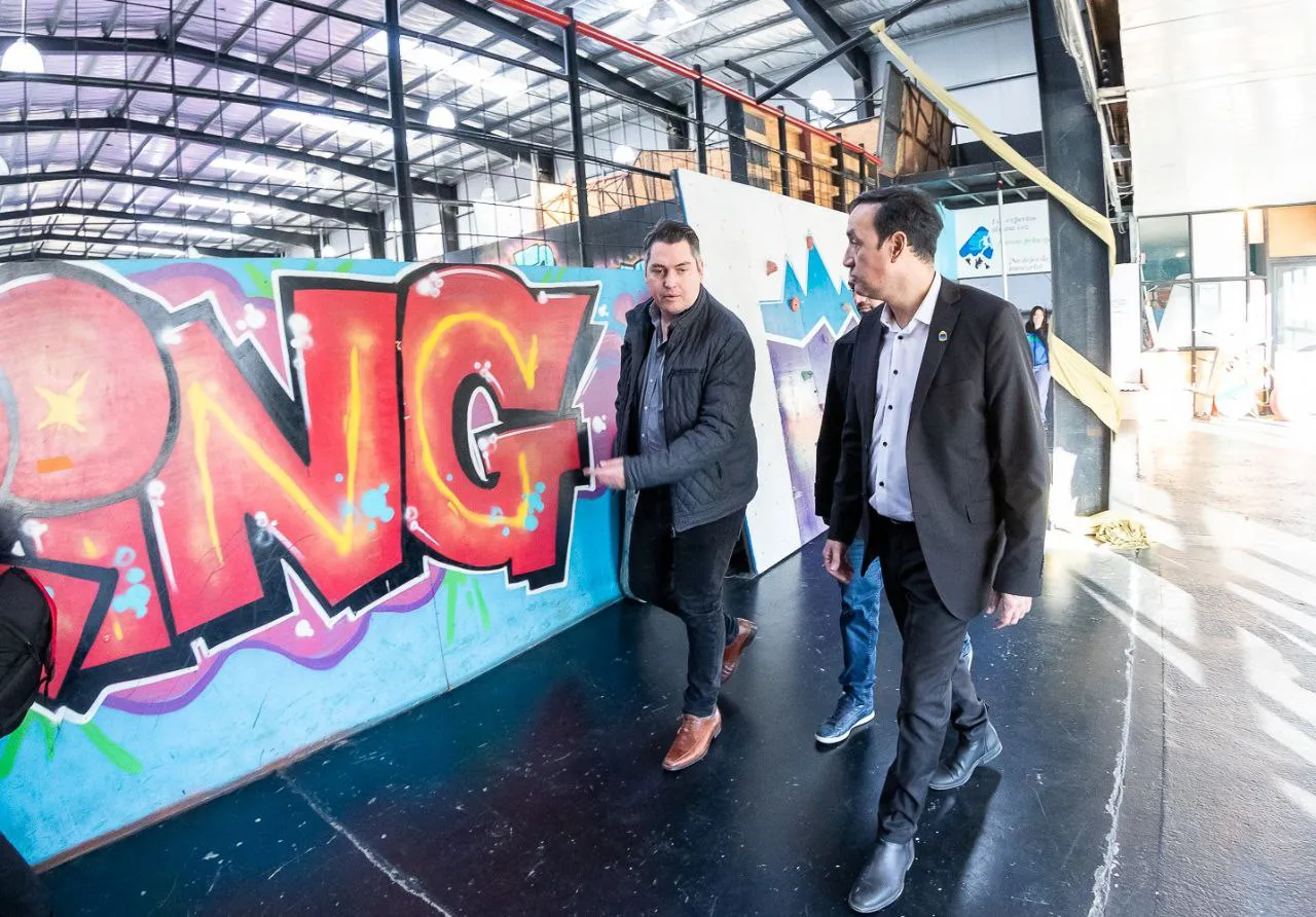 Perez recorrió junto a Pablo Grasso diversos establecimientos municipales  (3)