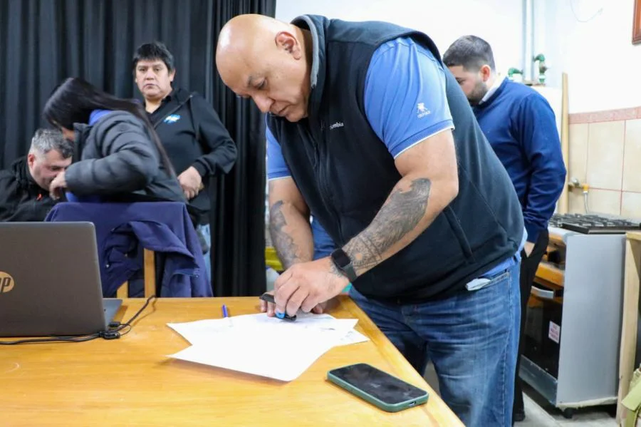 Gremios estatales trabajan junto a la provincia en la relación institucional y laboral