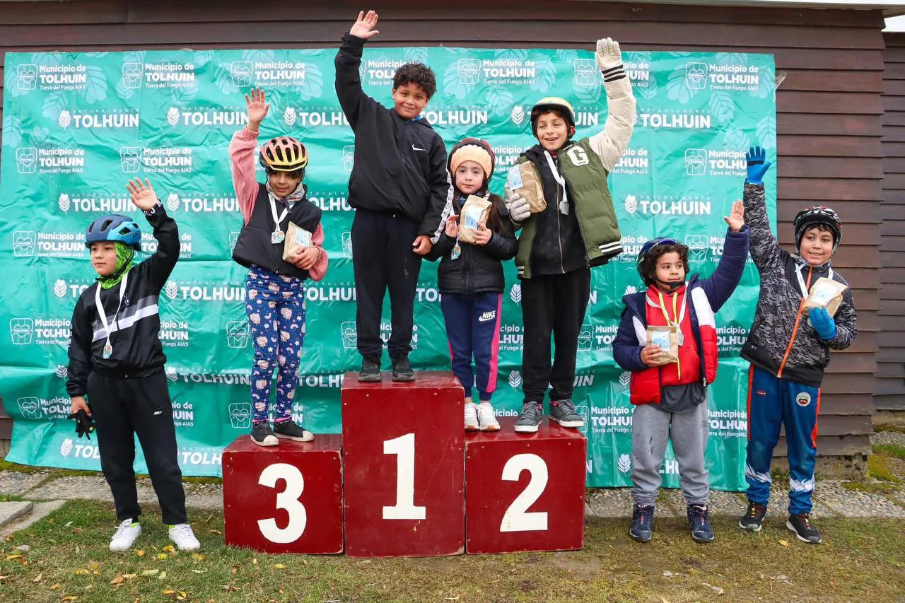 Tolhuin vivió una jornada de Ciclismo Infantil durante este fin de semana  (3)