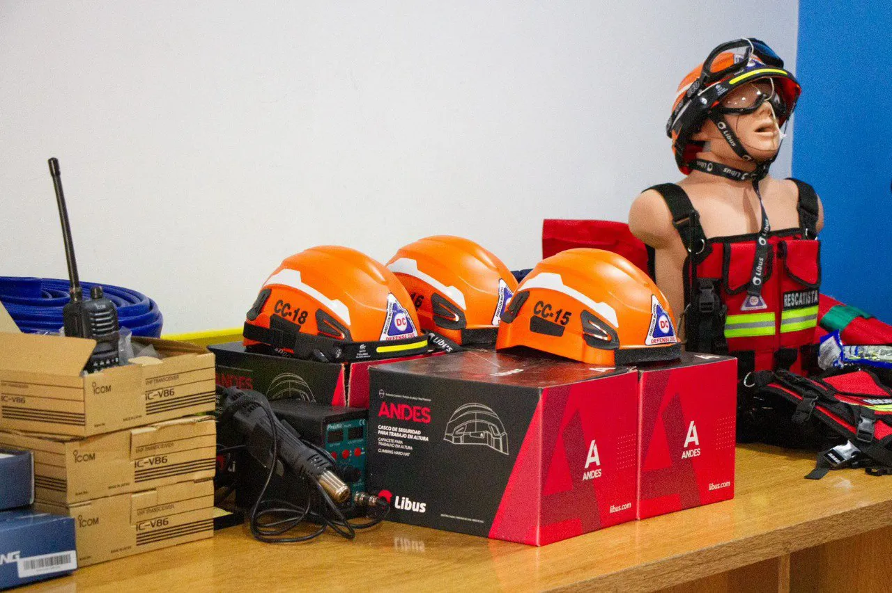 Defensa Civil de Río Grande cuenta con nuevo equipamiento para emergencias (1)