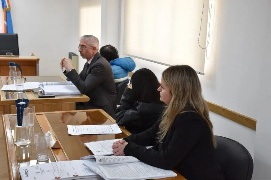 photo_4929691930128485217_y