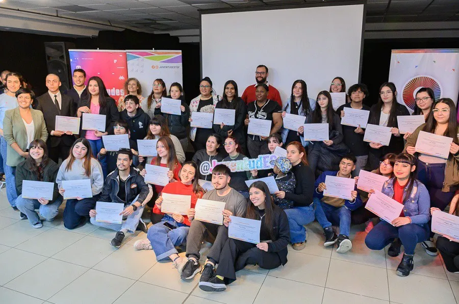 photo_5098386202423308095_y