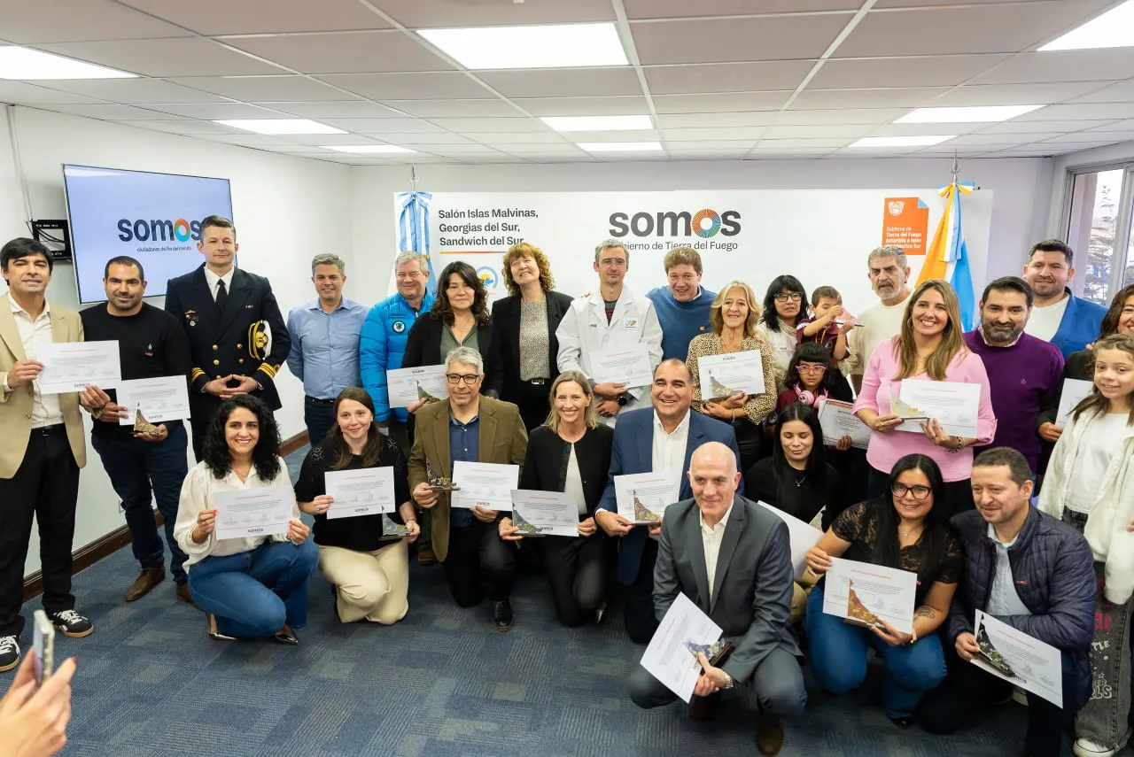 photo_5082688006762114510_y