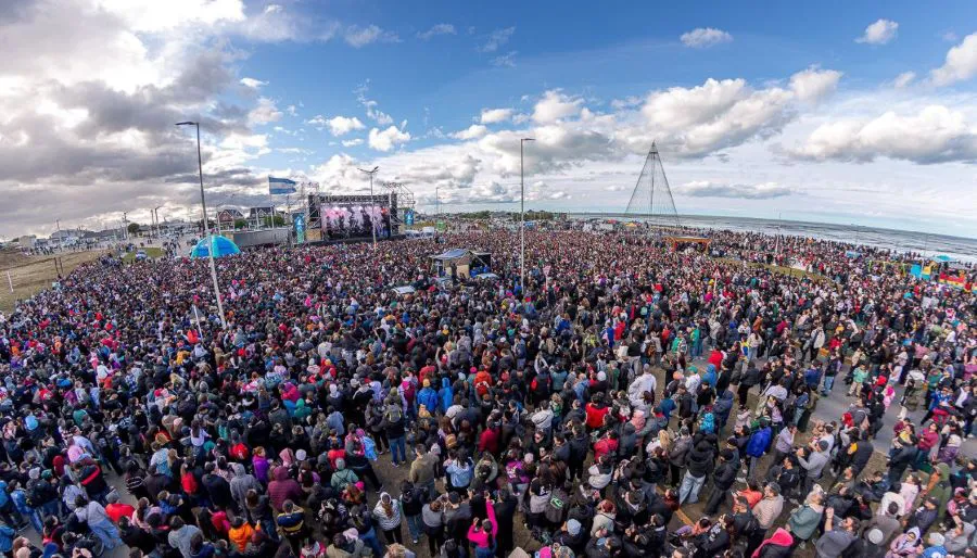 photo_5024174274268302125_y