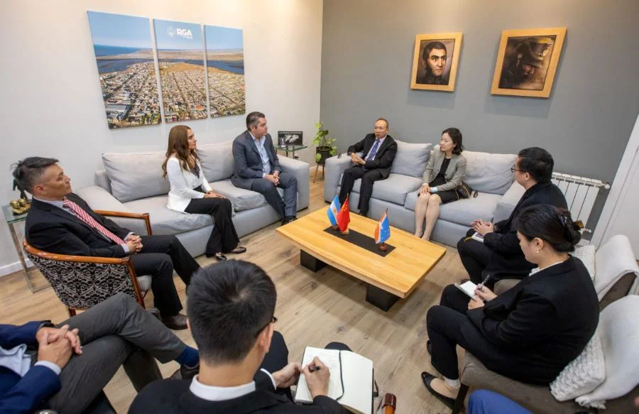 photo_5014982477319179307_y