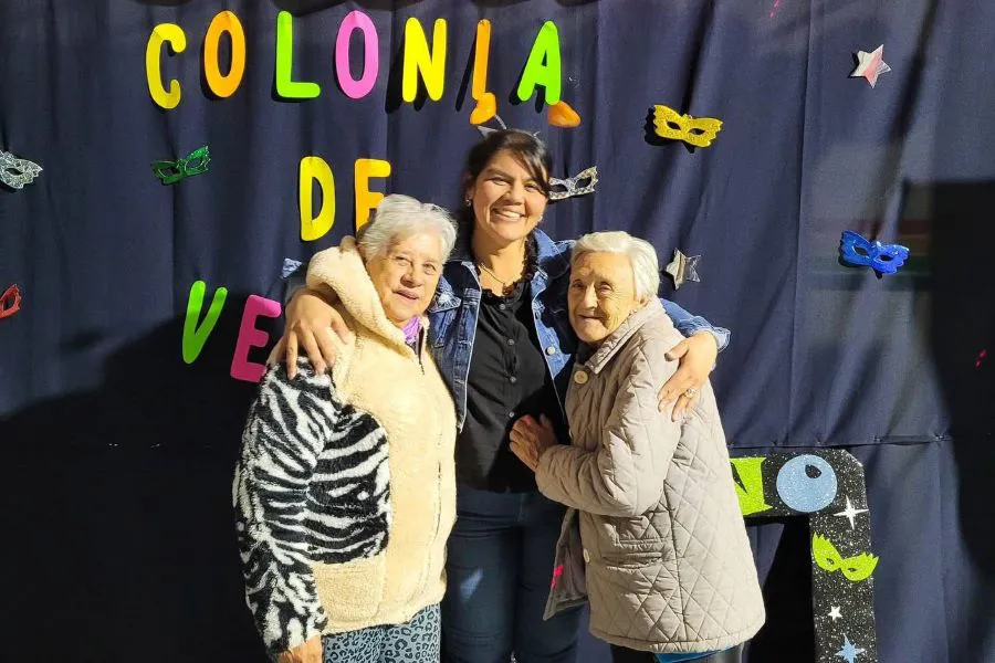 photo_5012584420980403979_y